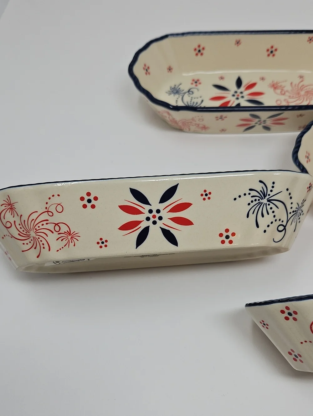 Temptations Ceramic Serving Dishes Fireworks Festive Patriotic- Set of 4